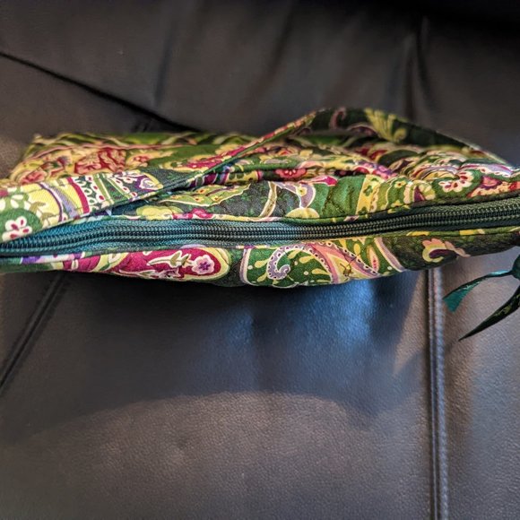 Vera Bradley Green Floral Paisley Small Hobo Bag Purse Front & Interior Pocket - Picture 6 of 9